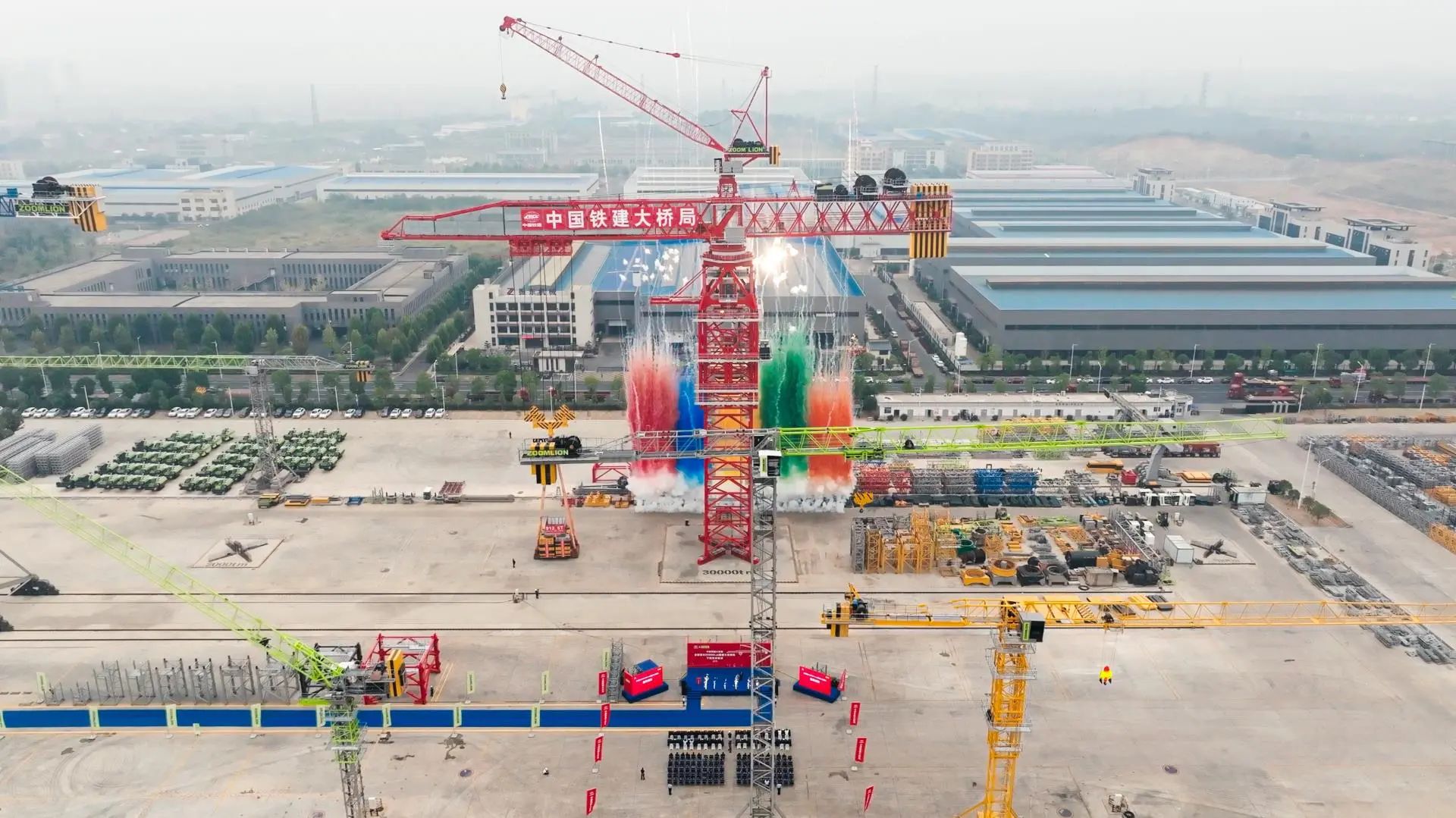 22,000 ton-meter super-large tower crane Weite service reaches new heights