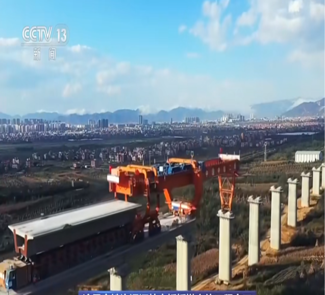 Millimeter-level navigation! Weite Beidou path planning assisted driving system was successfully applied to the 900T beam transport vehicle of the Chongqing-Kunming high-speed railway project