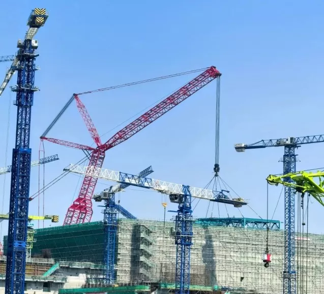 The Weite Anti-collision System is installed on a 2,000-ton crawler crane to help a nuclear power construction project The Weite Anti-collision System is installed on a 2,000-ton crawler crane to help a nuclear power construction project